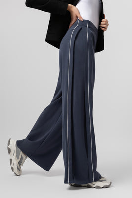 ChicLine Relaxed Kelnės Linea